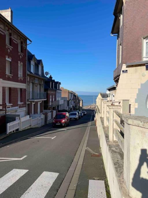 Au Parisien Apartment Ault Exterior foto