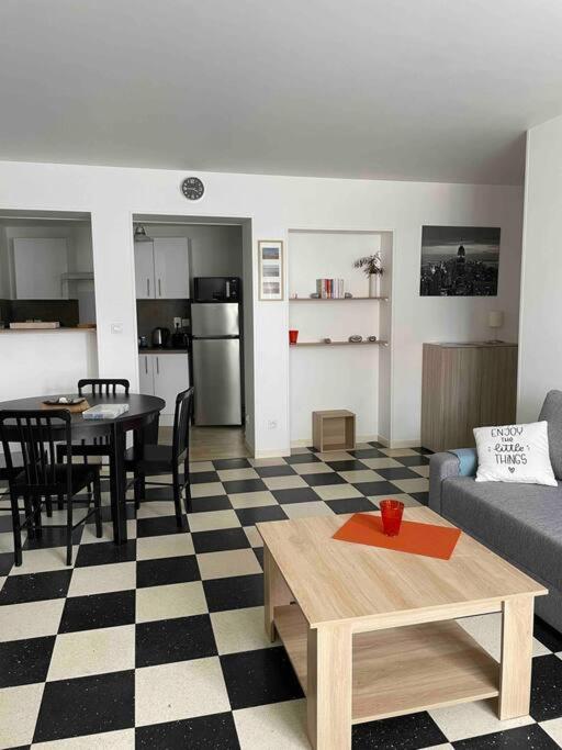Au Parisien Apartment Ault Exterior foto